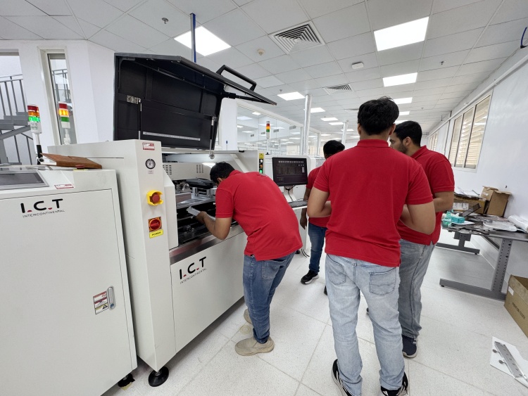 Подршка за инсталацију ИЦТ-а на лицу места и техничку обуку