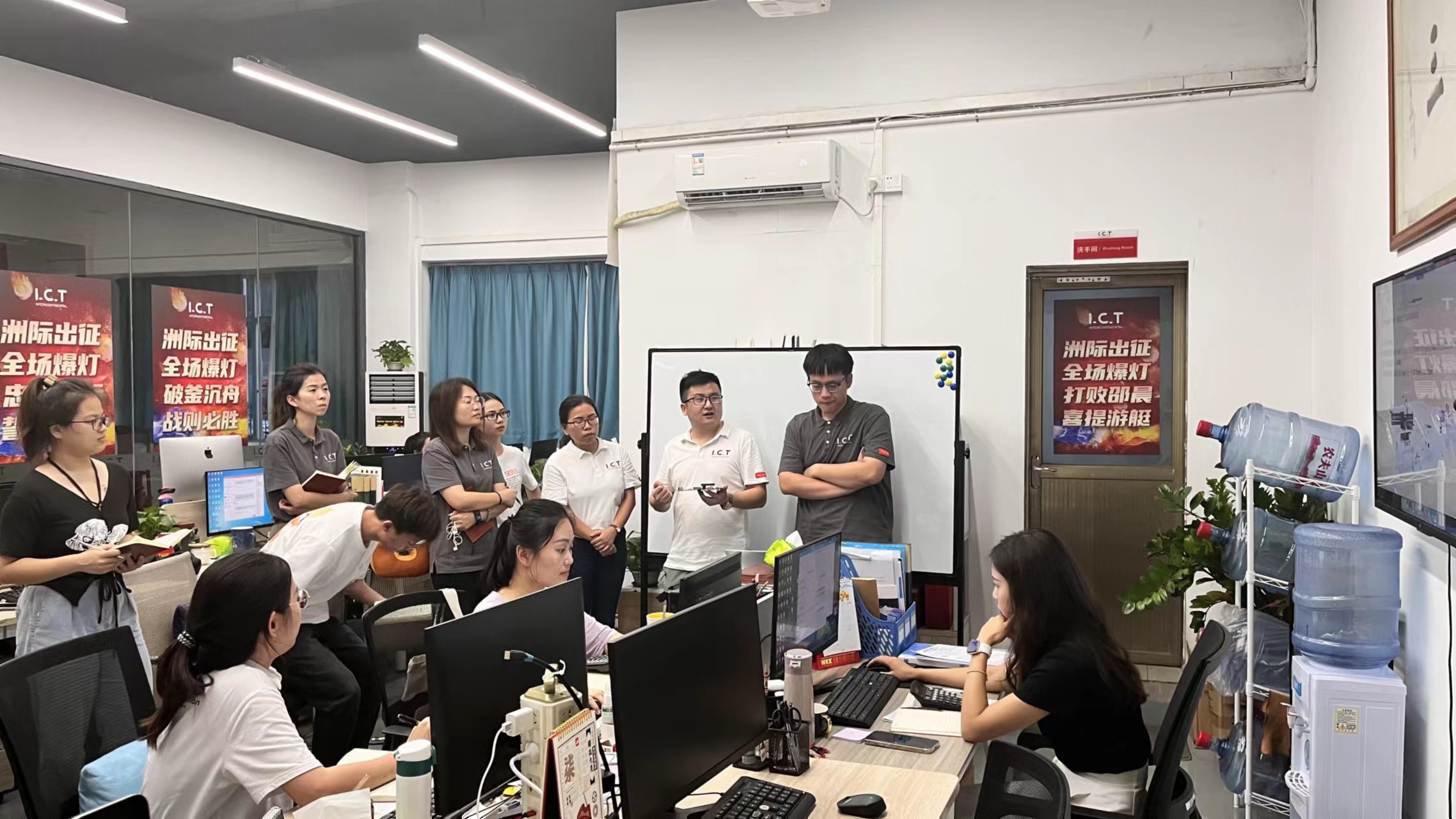 ИЦТ Траининг СМТ машина Линија